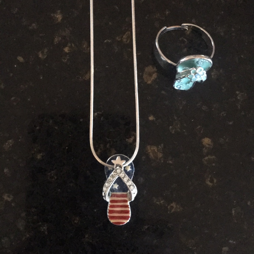 Flip flop necklace and ring